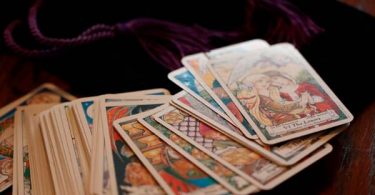 comunicar con un tarotista profesional