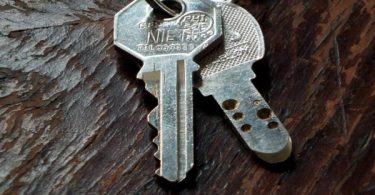 mano para emergencias