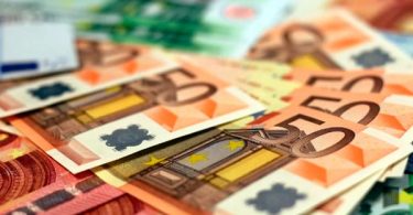 mundo financiero y laboral
